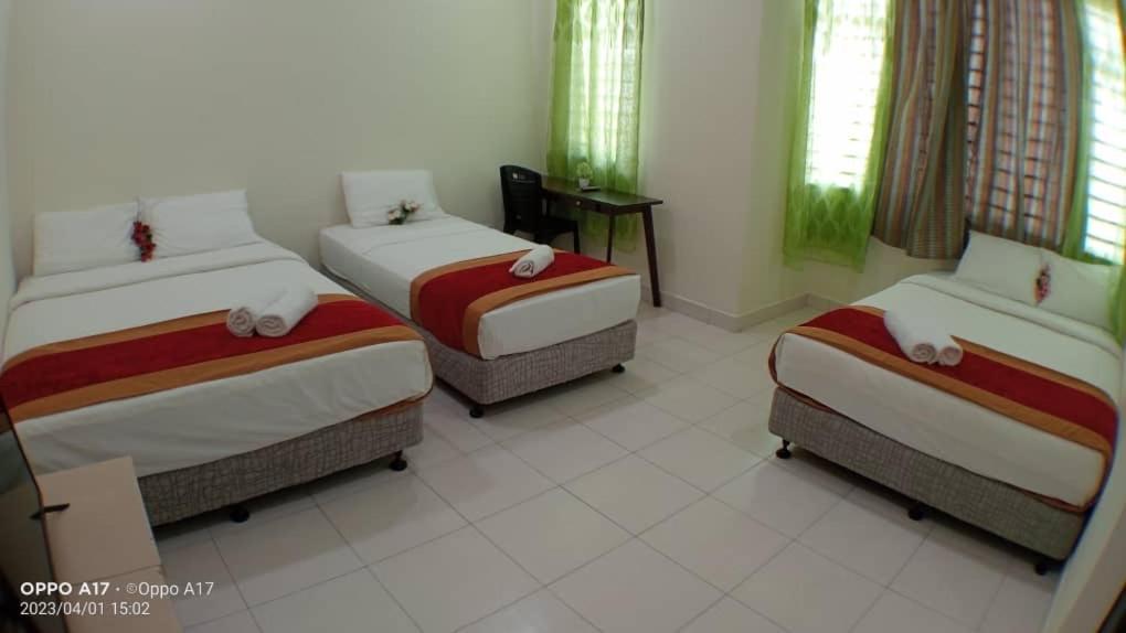 Anggerik Heights Homestay Bentong Exterior foto